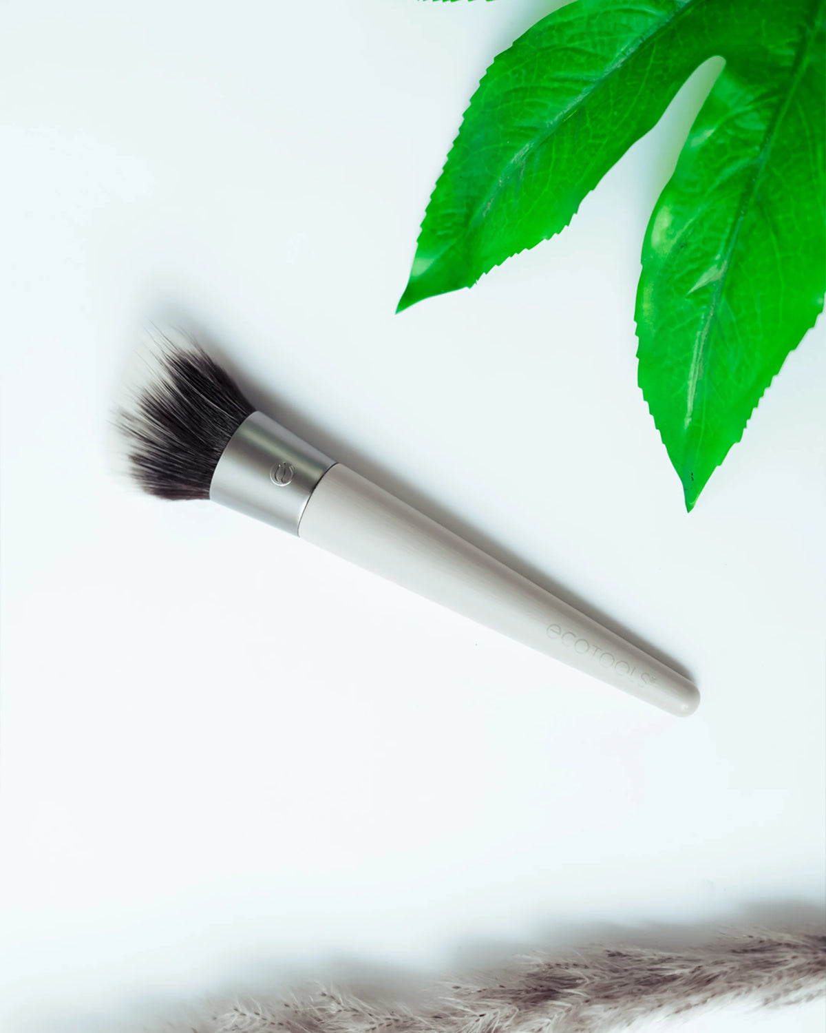 Eco Tools 1305 Blending & Bronzing Brush