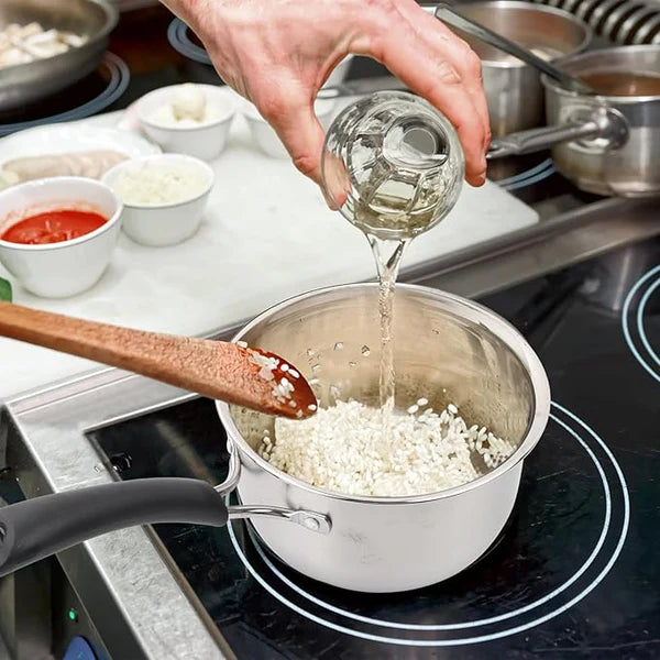 304 Durable Stainless Steel Pan 18CM Nonstick Cooking Pot for Kit Pots and Pans Cookware Milk Pot Saucepan for Induction Cooker Gas Stove