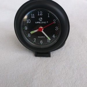 Lifelong Vintage Quartz Travel Alarm Clock – Portable & Folding Analog Design