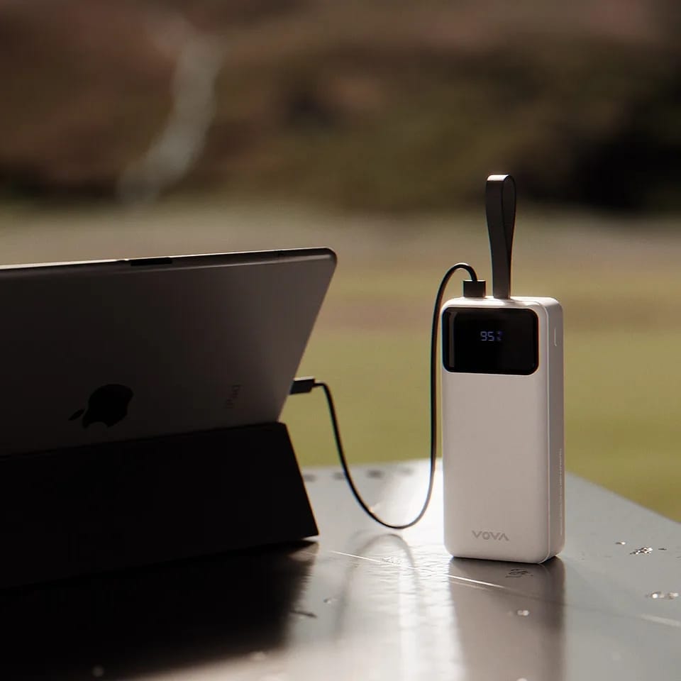 VOVA VA-130 30,000mAh Outdoor Fast Charging Power ,22WATT (condition 10 by 8 ) Without box ,imported