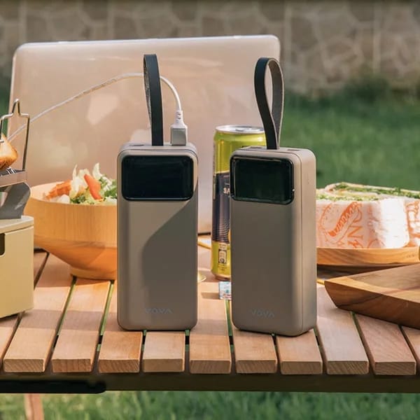 VOVA VA-130 30,000mAh Outdoor Fast Charging Power ,22WATT (condition 10 by 8 ) Without box ,imported