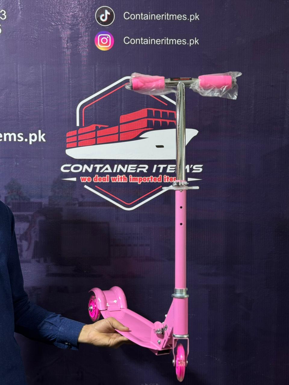 3 WHEEL SCOOTY FOLDABLE [MEDIUM]  (large)