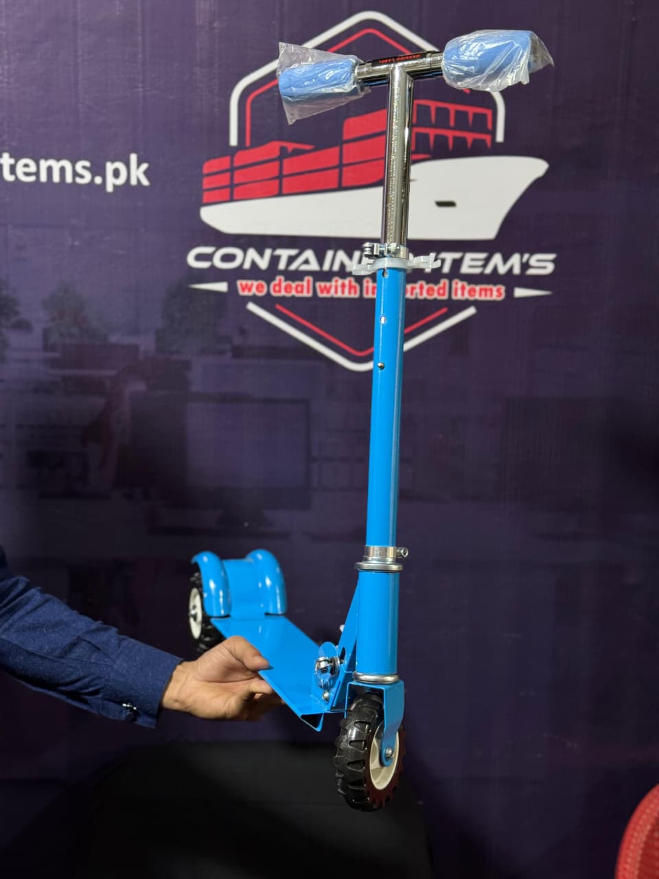 Three-Wheel Foldable Kick Scooter